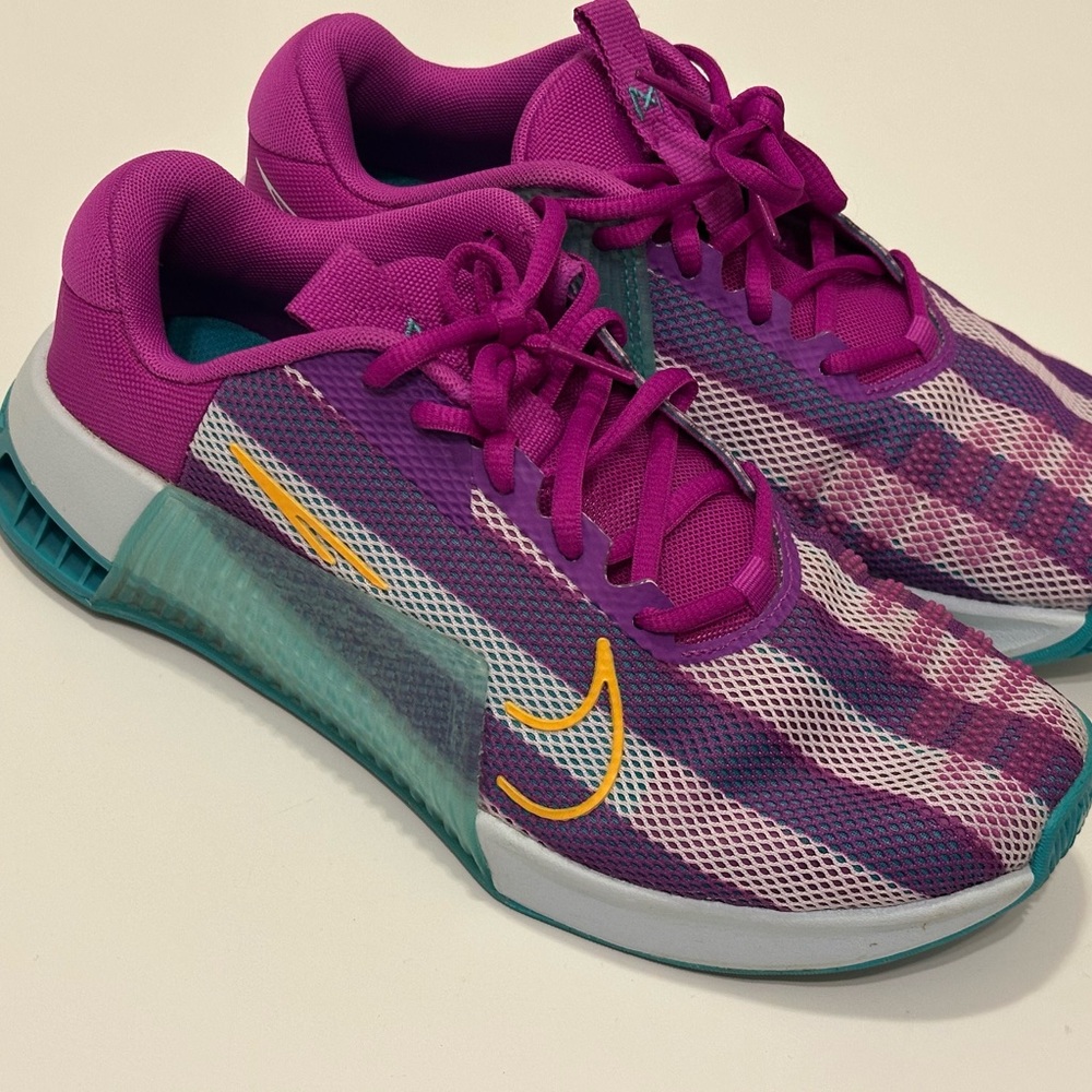 Women's Nike Metcon‎ 9 AMP Women’s Workout Shoes in Hyper Violet